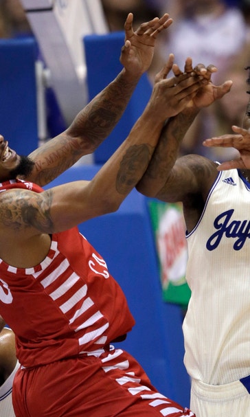 Vick again leads No. 2 Kansas in 89-76 win over La-Lafayette
